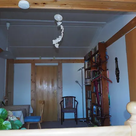 Neubauer, Heinz Apartment *