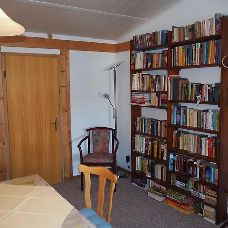 Apartment Neubauer, Heinz